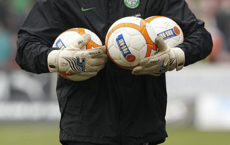 Three deadline day keepers that Celtic could snap up