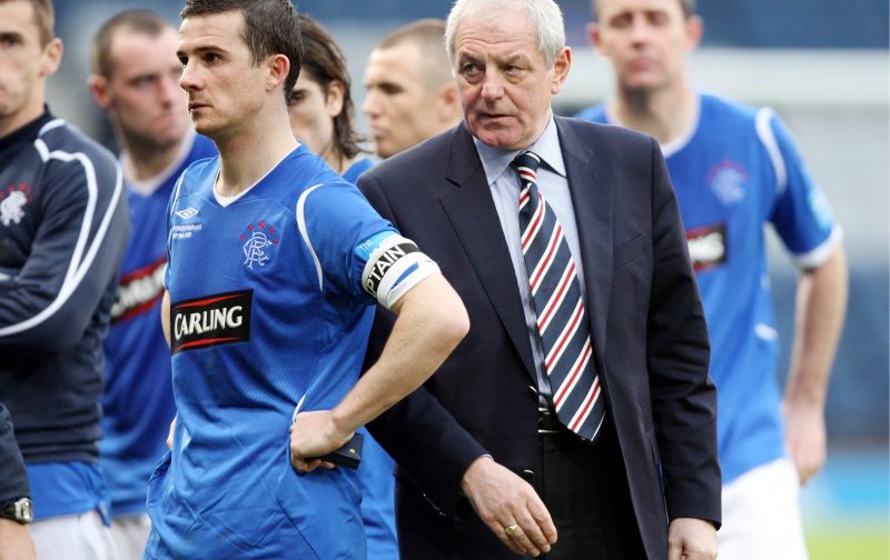 Barry Ferguson’s frustration as Larkhall shopper explains 200 page dossier to him